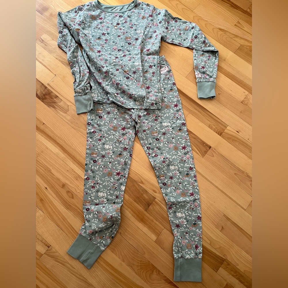 Floral Kids Pajamas Set - Green